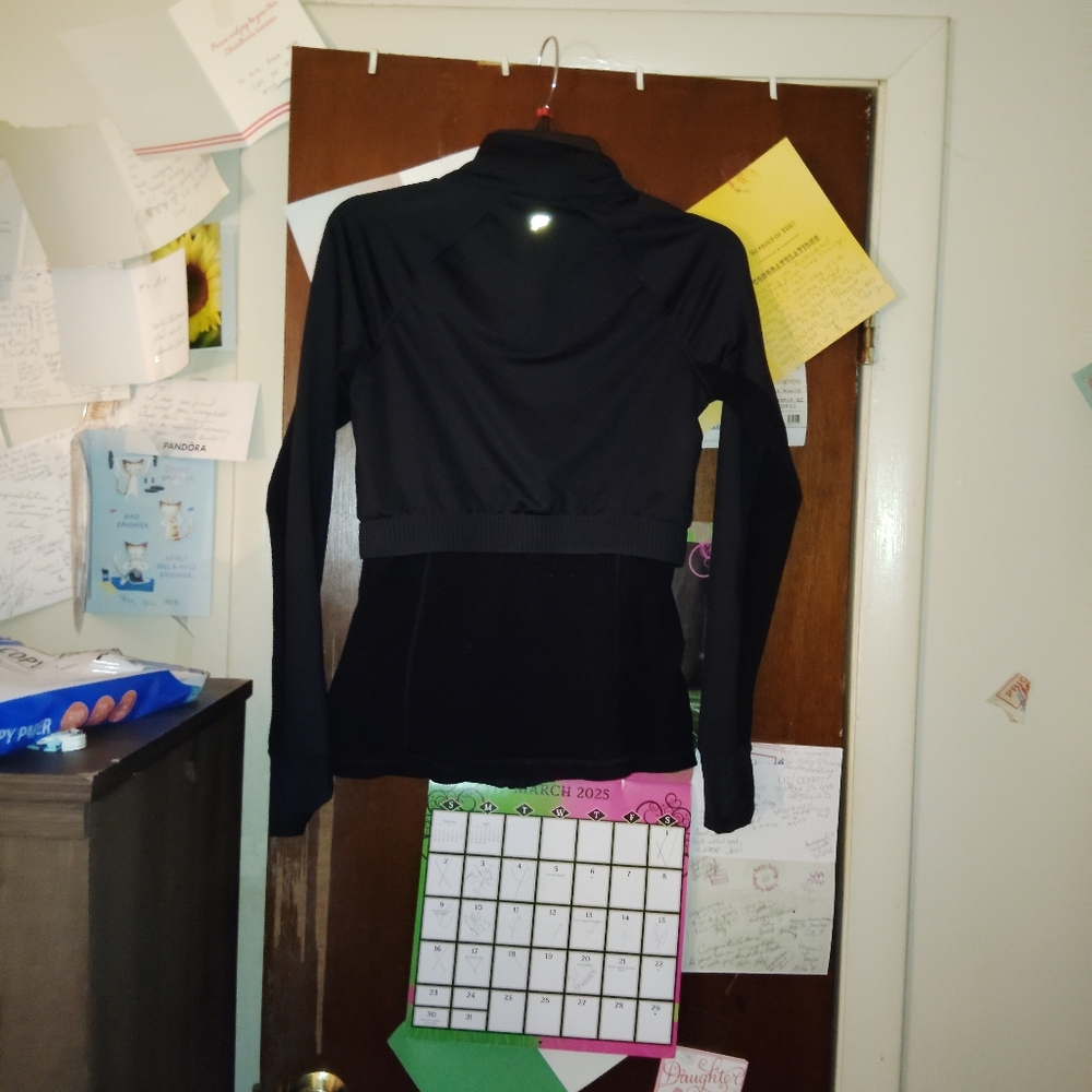 FABLETICS Rosalia Performance Jacket - Small - Picture 9 of 13